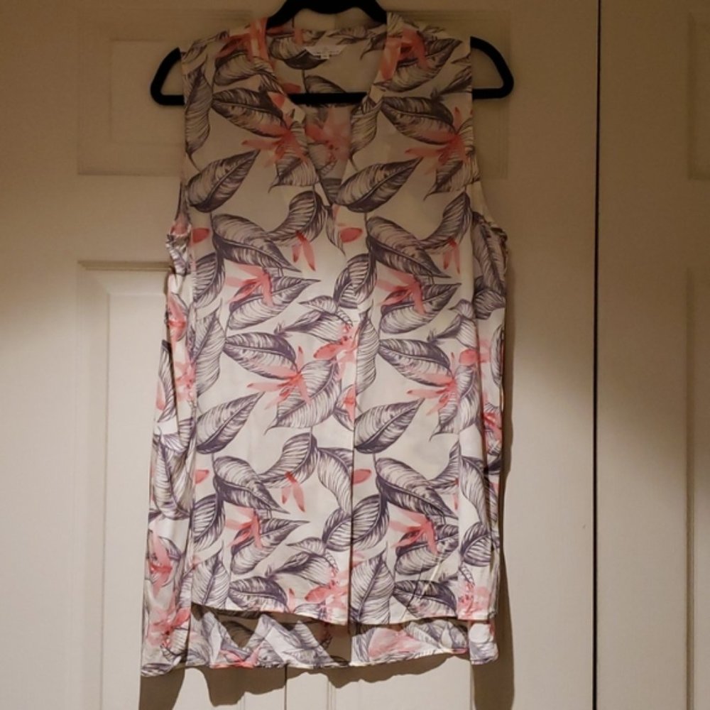 RW&CO Tunic Style Top